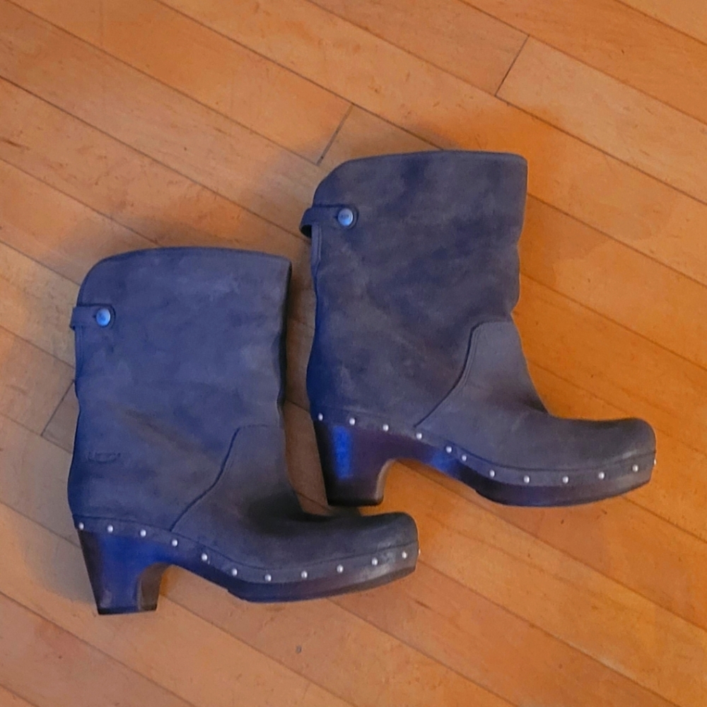UGG winter clog shearling Lynnea